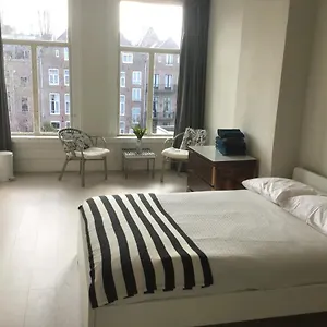 Frank's And Chong's Excellent Location Bed & Breakfast Amsterdam